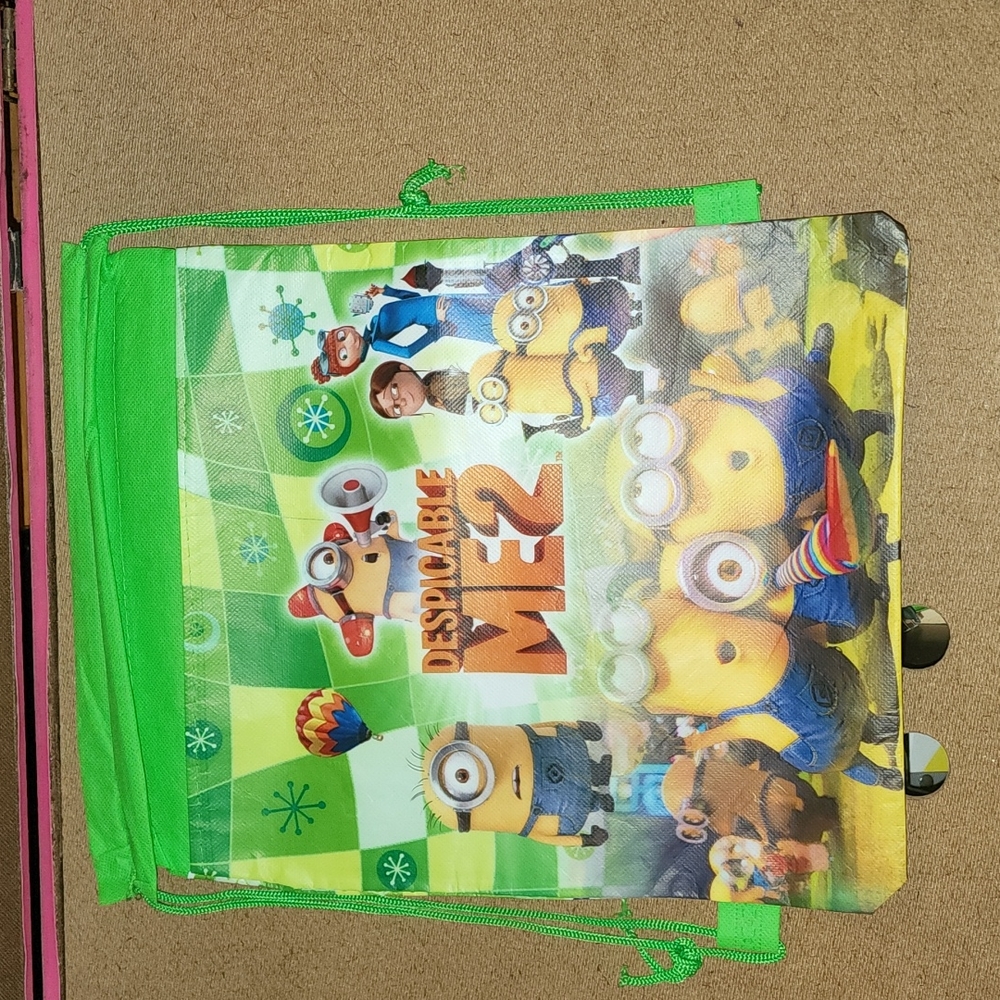 🎆 NWOT Despicable Me 2 Minions Drawstring Backpack Kids Bag